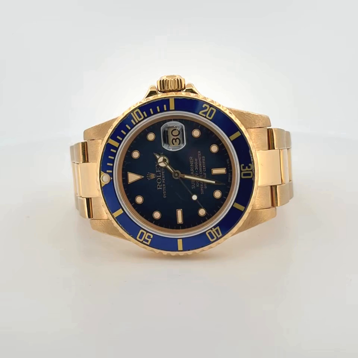 Rolex Submariner 18k Yellow Gold (16808)