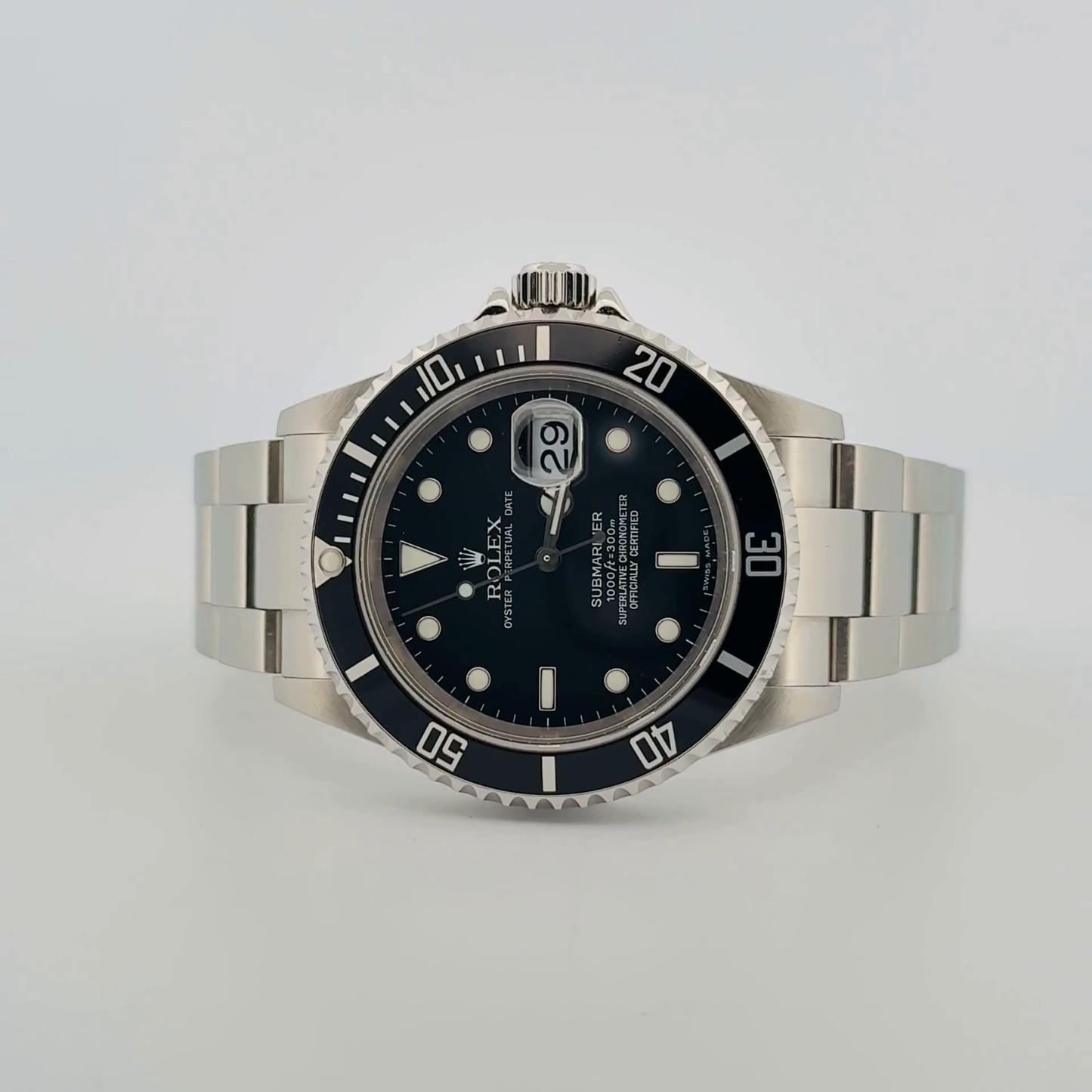 Rolex Submariner (16610T)