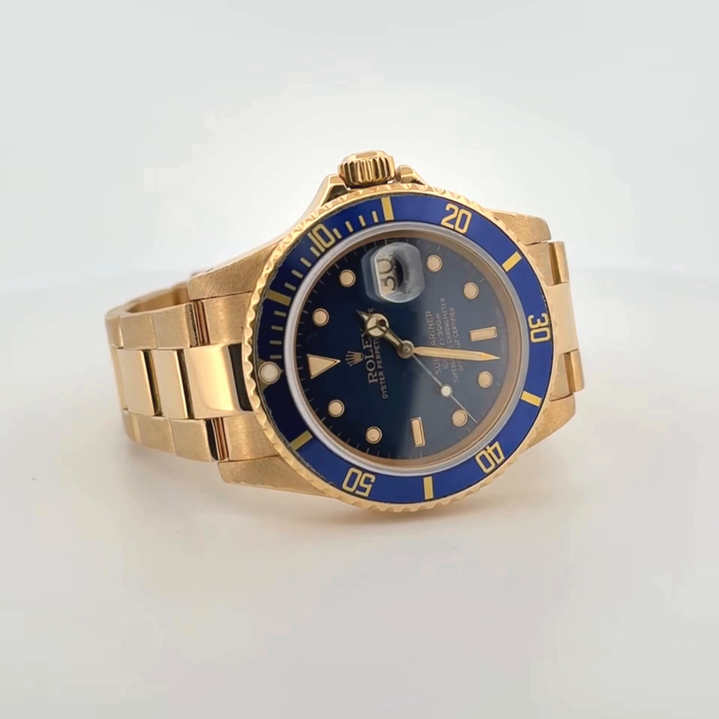 Rolex Submariner 18k Yellow Gold (16808)
