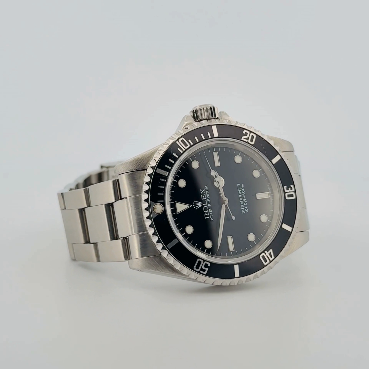 Rolex Submariner (14060m)