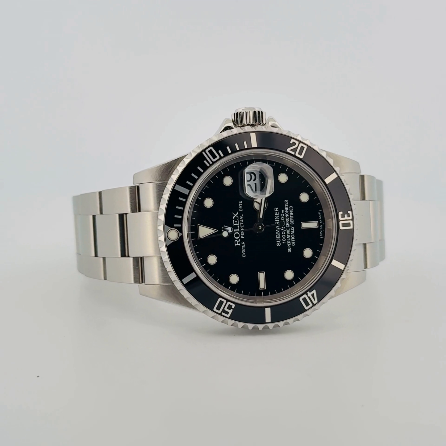 Rolex Submariner (16610T)