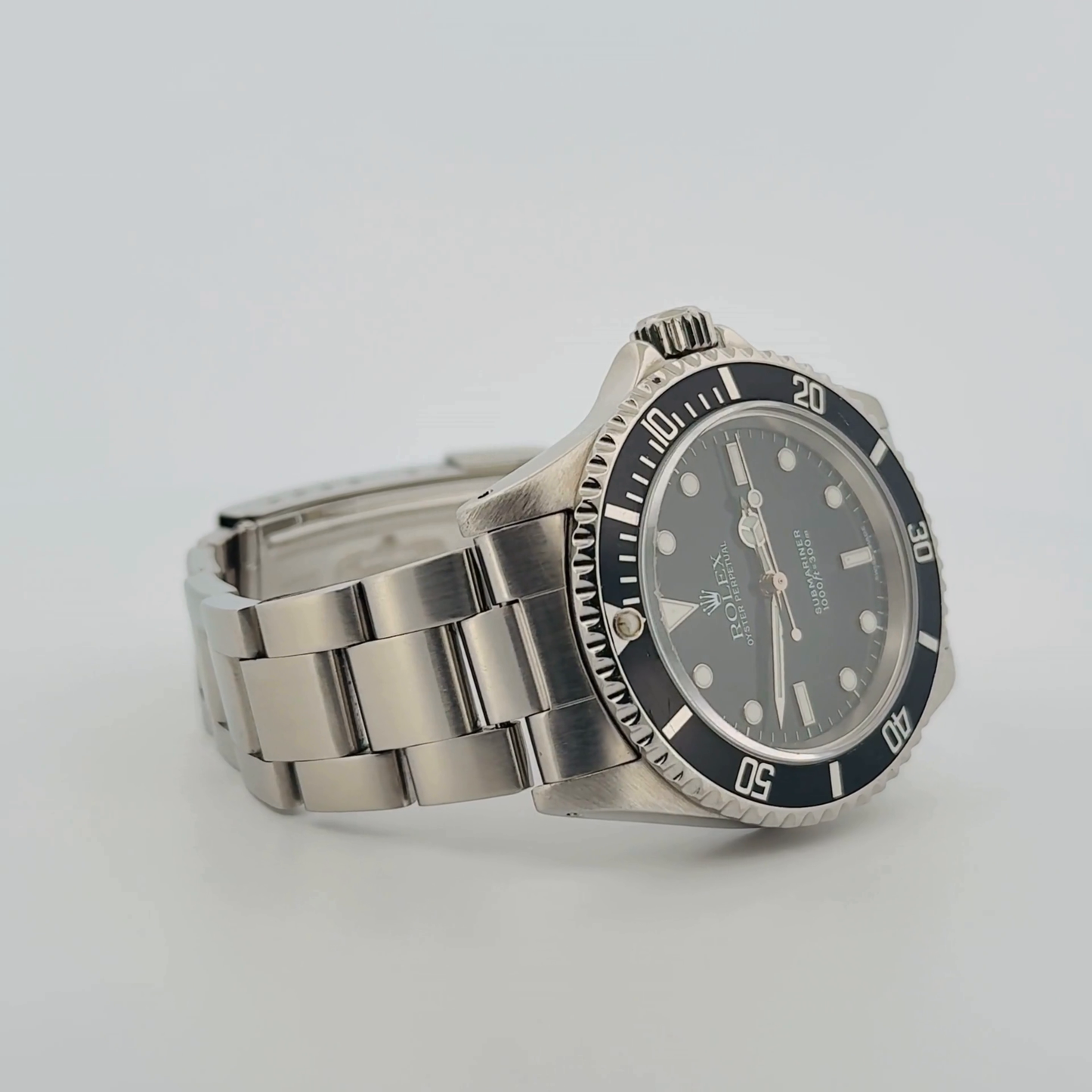 Rolex Submariner (14060m)