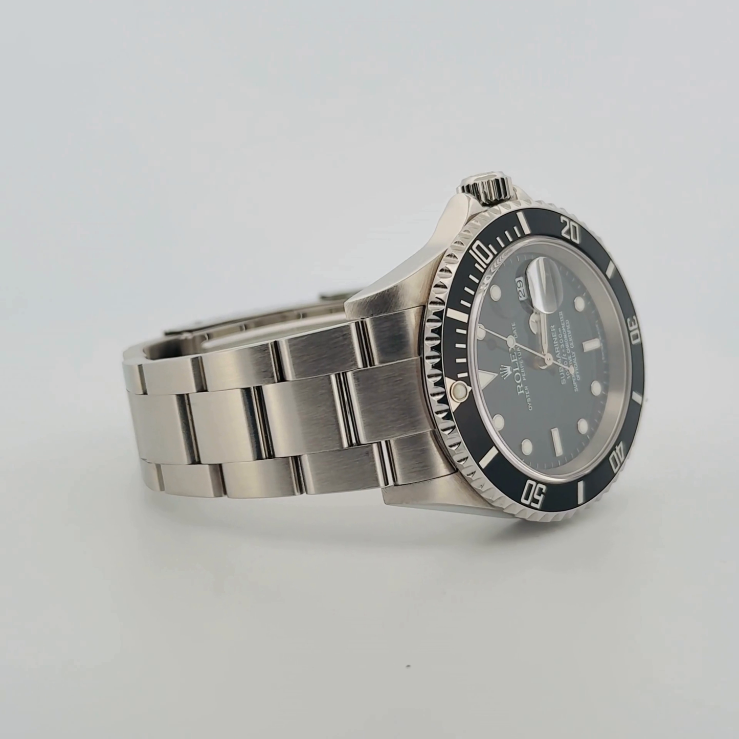 Rolex Submariner (16610T)