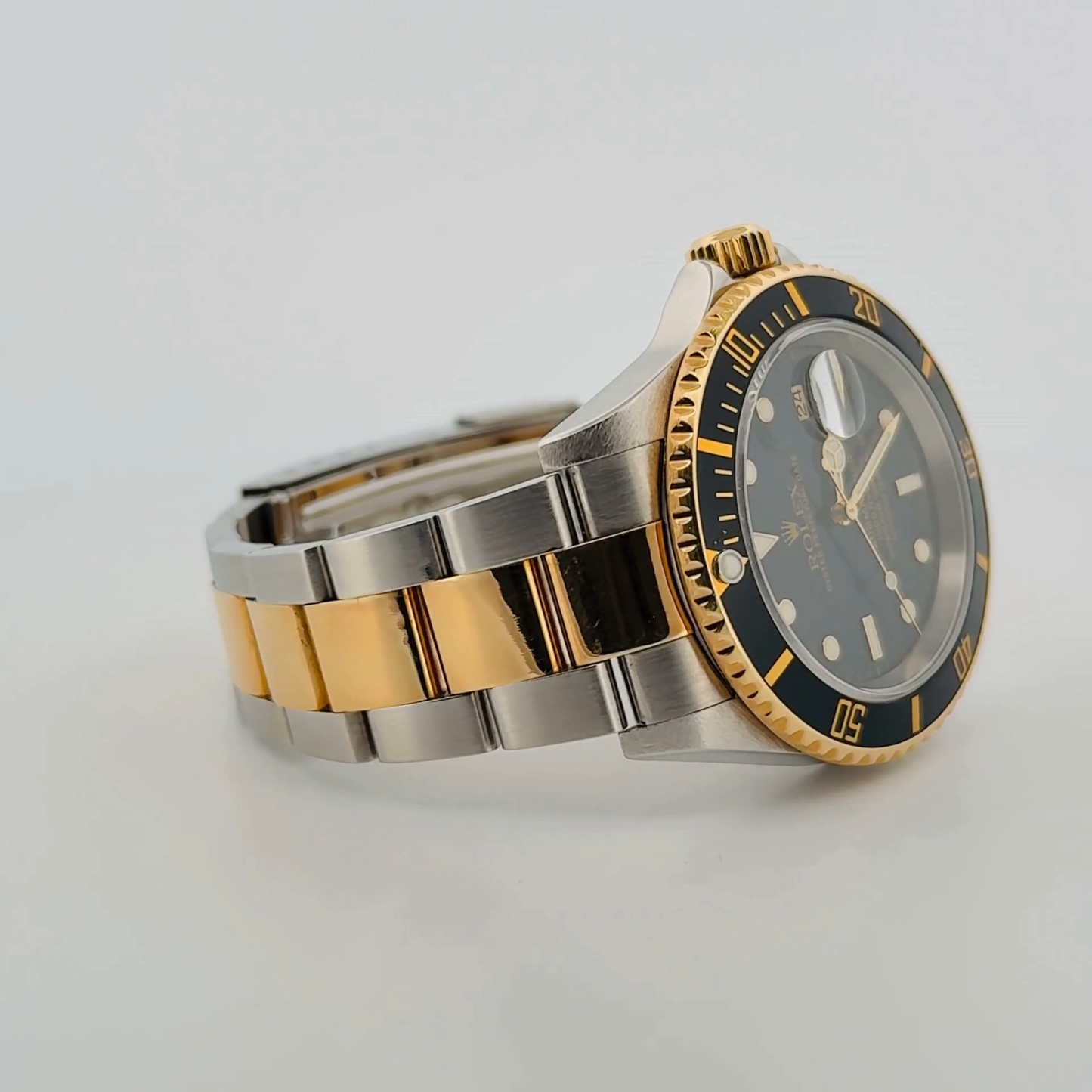 Rolex Submariner Two-Tone (16613T)