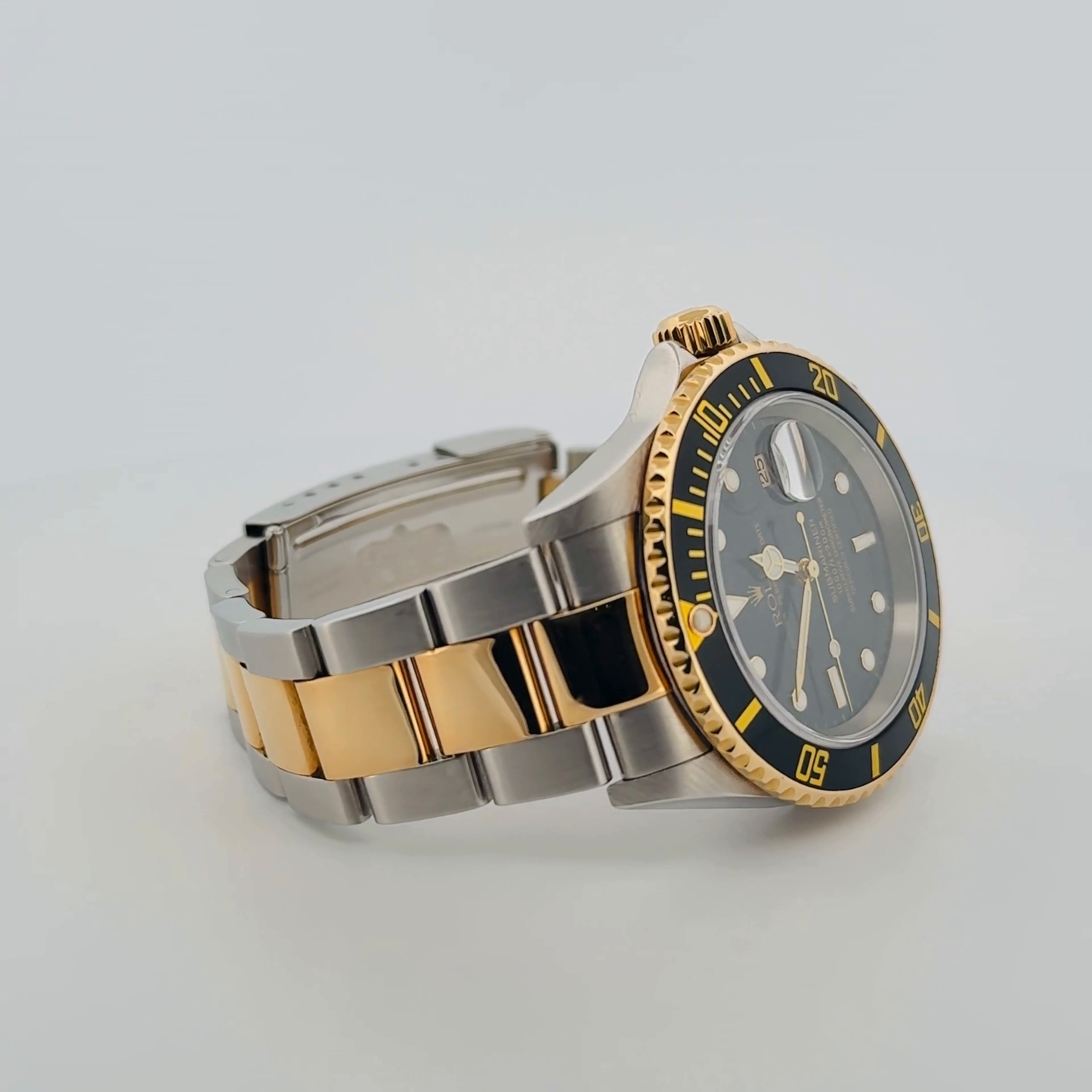 Rolex Submariner Two-Tone (16613T)