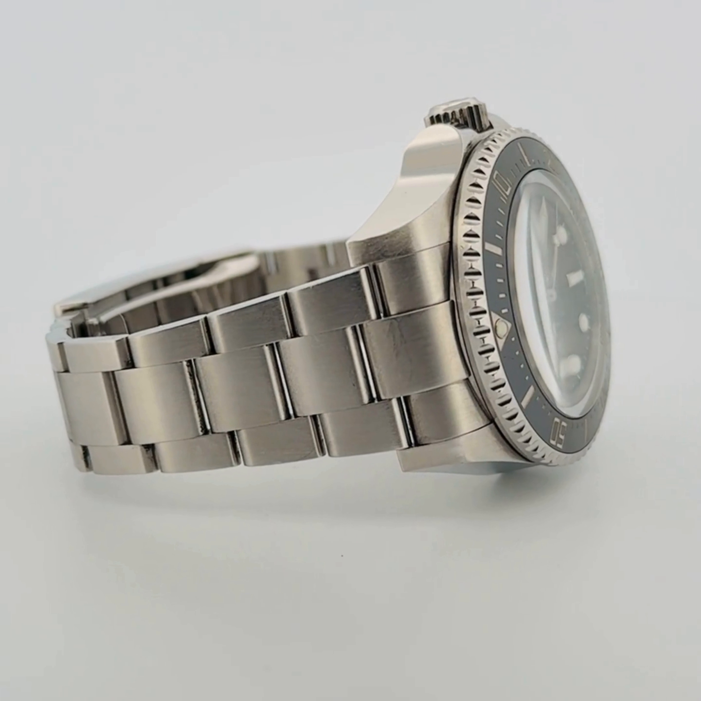 Rolex Deepsea (126660)