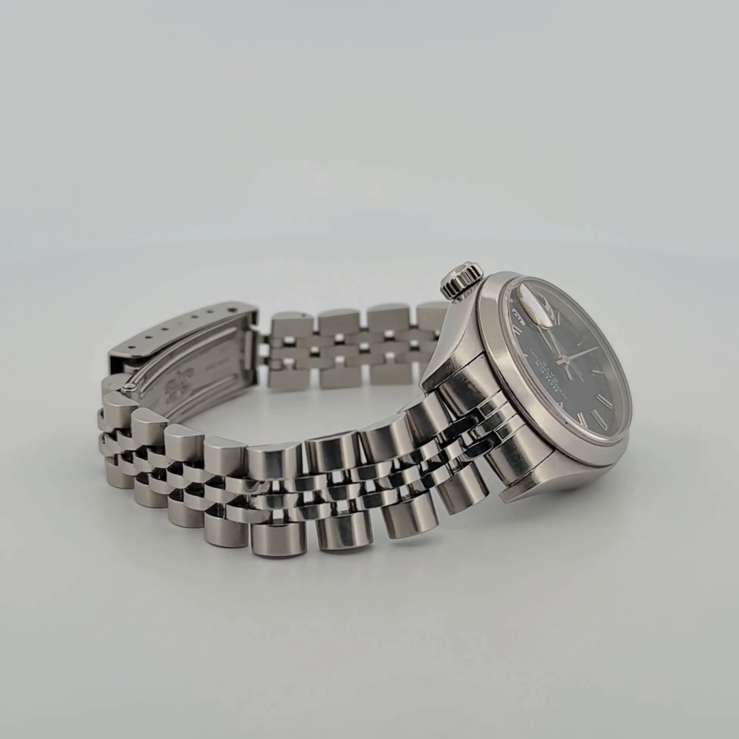 Rolex Ladies Oyster Perpetual Date (79160)