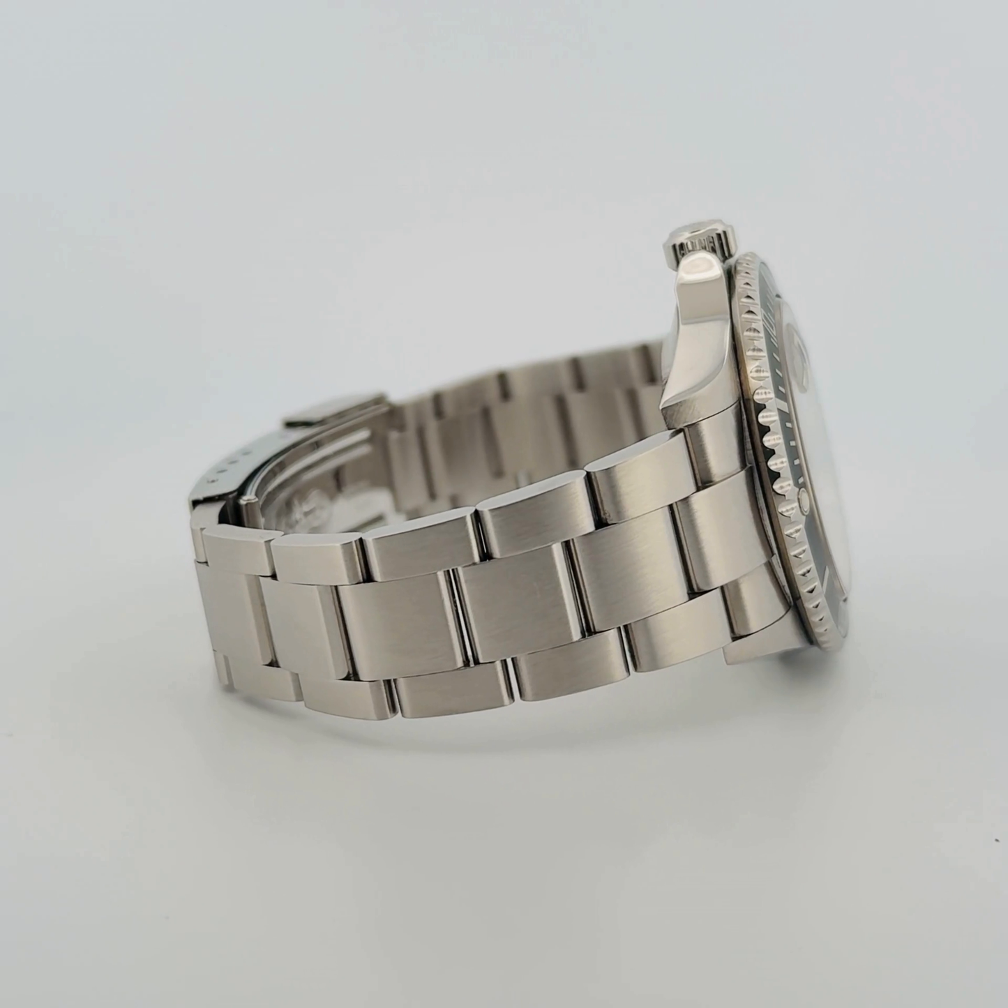 Rolex Submariner (16610T)