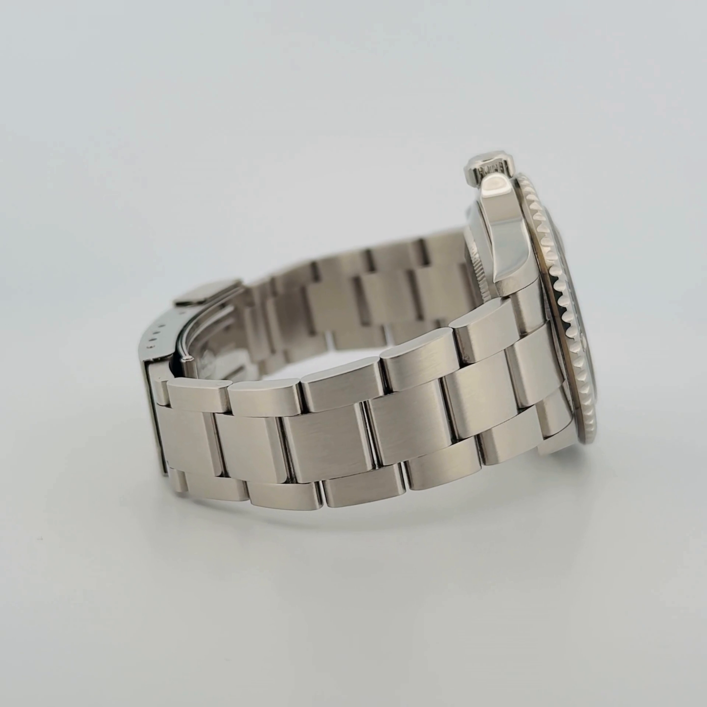 Rolex Submariner (16610T)