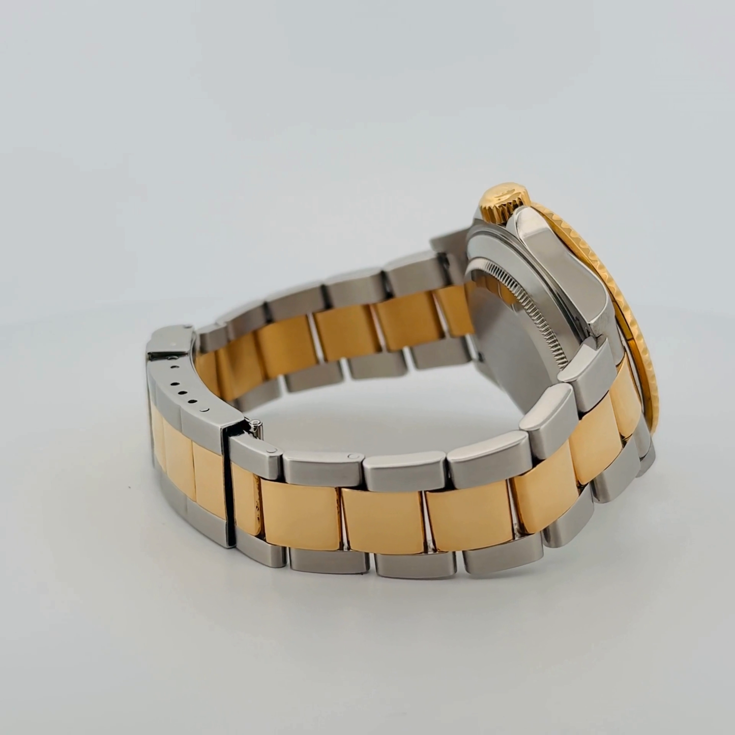 Rolex Submariner Two-Tone (16613T)