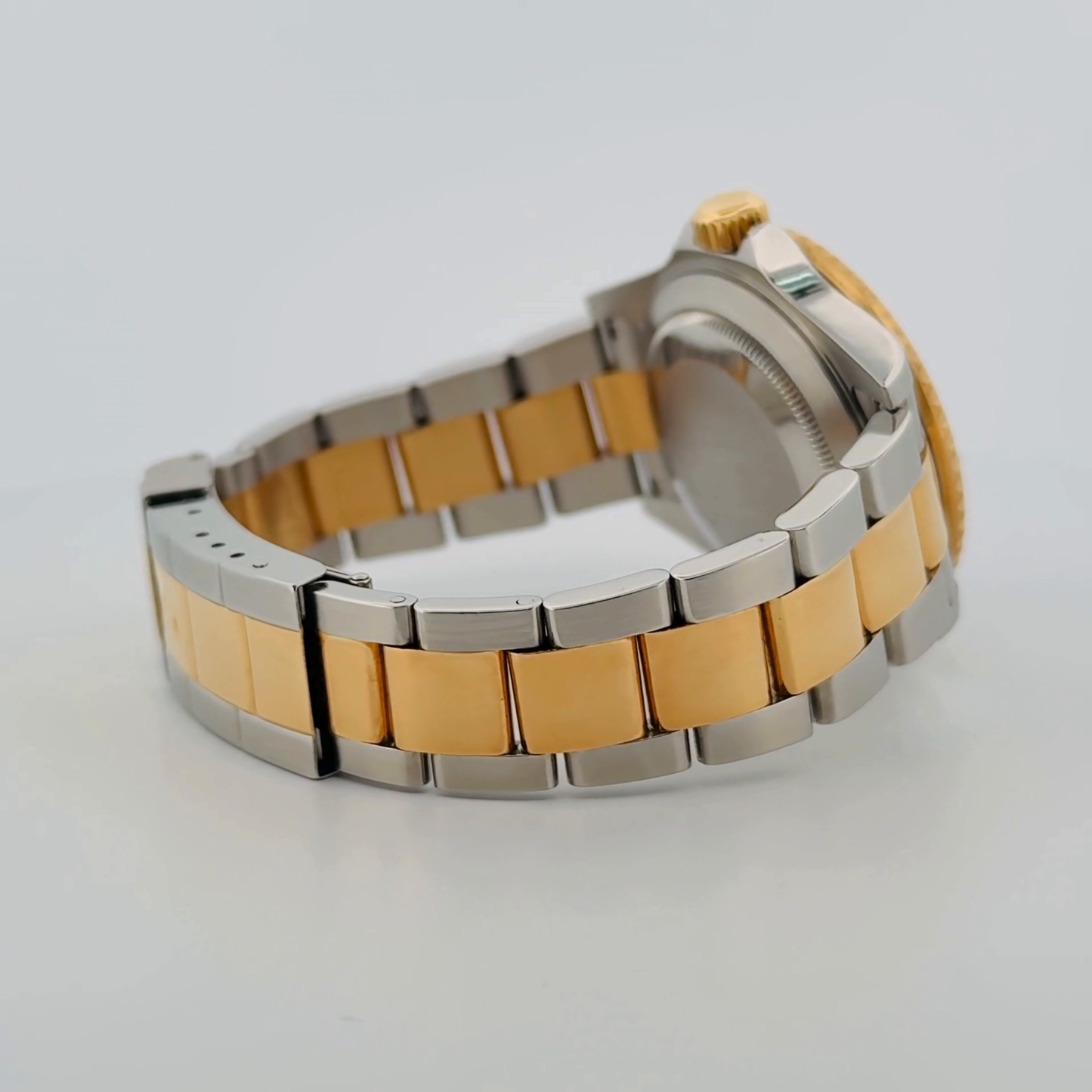 Rolex Submariner Two-Tone (16613T)