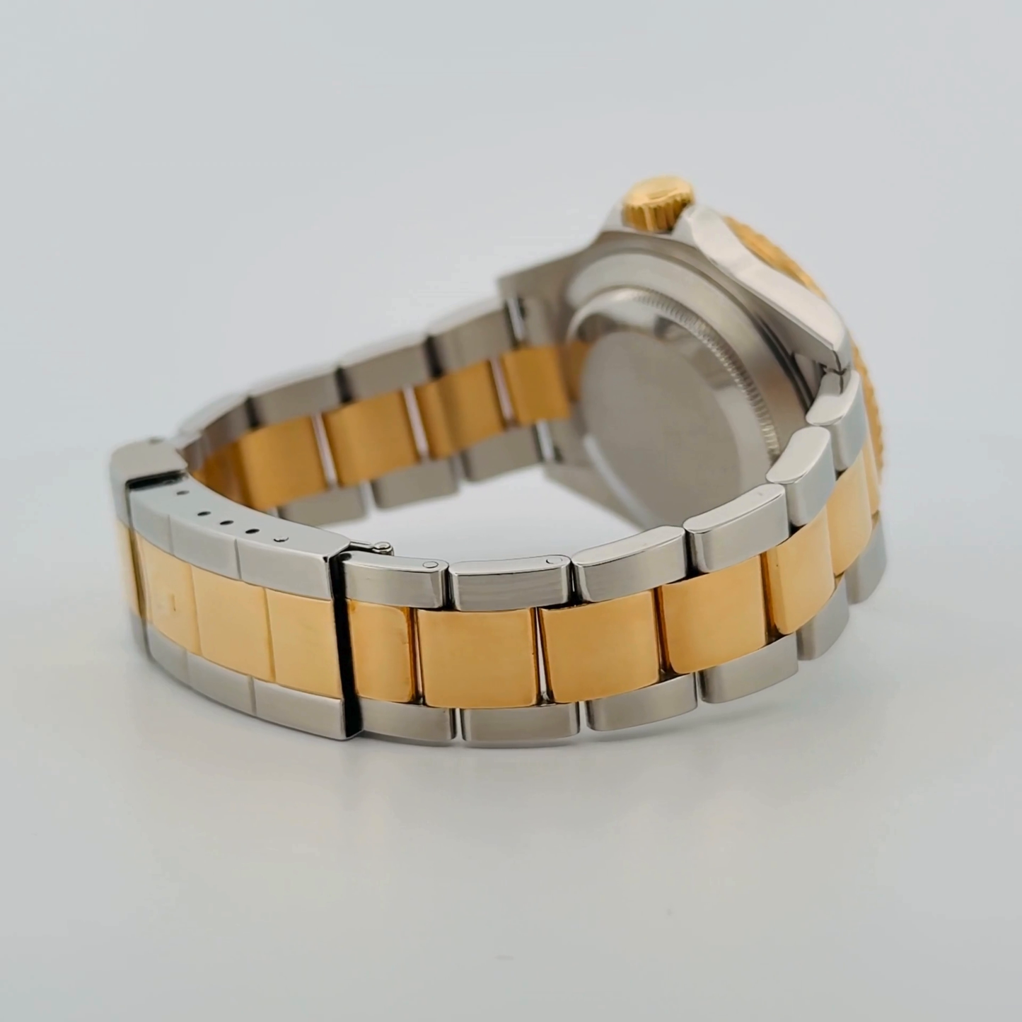 Rolex Submariner Two-Tone (16613T)