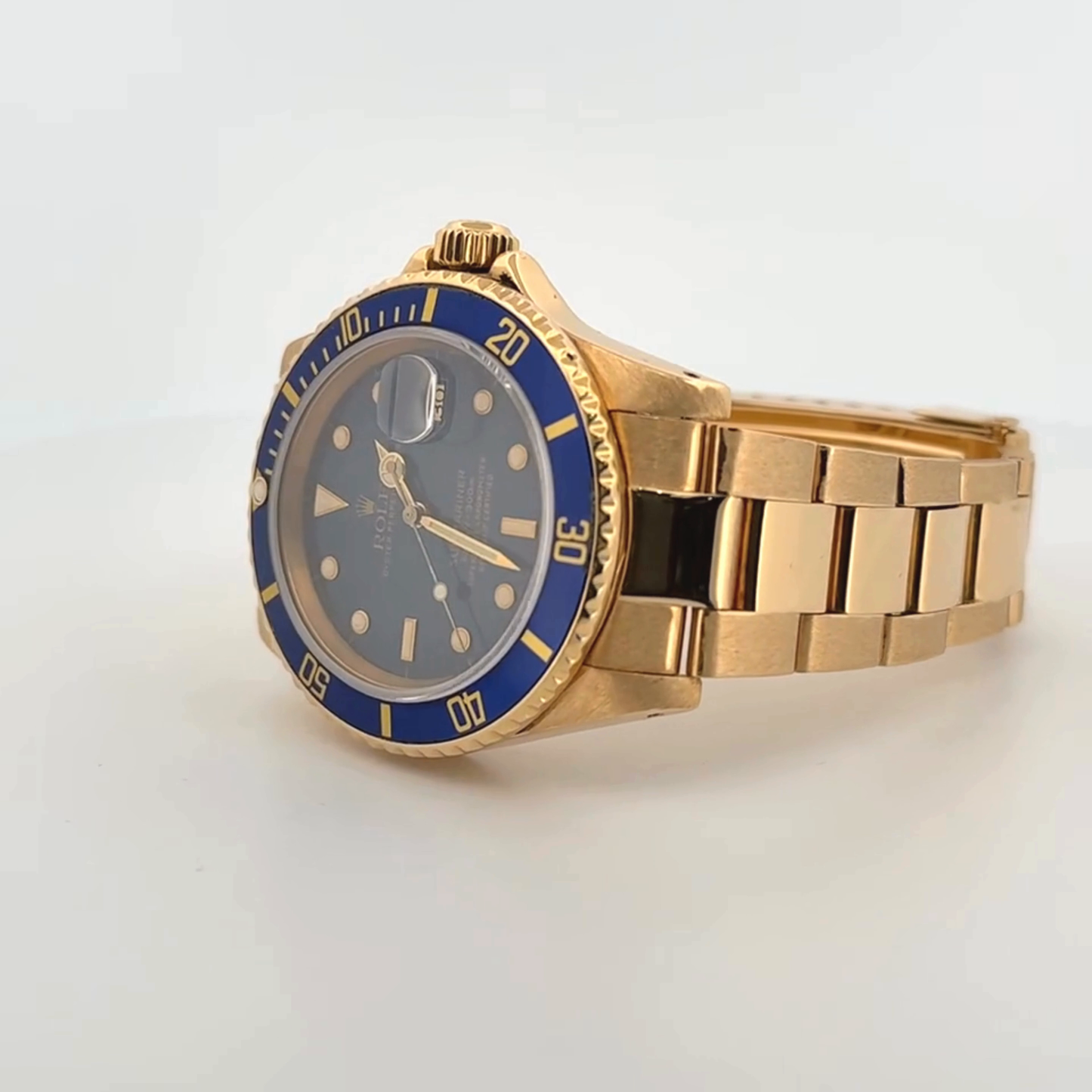 Rolex Submariner 18k Yellow Gold (16808)