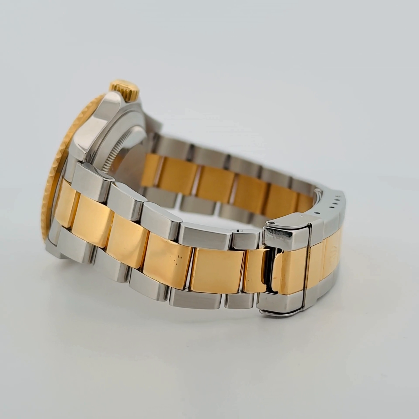 Rolex Submariner Two-Tone (16613T)