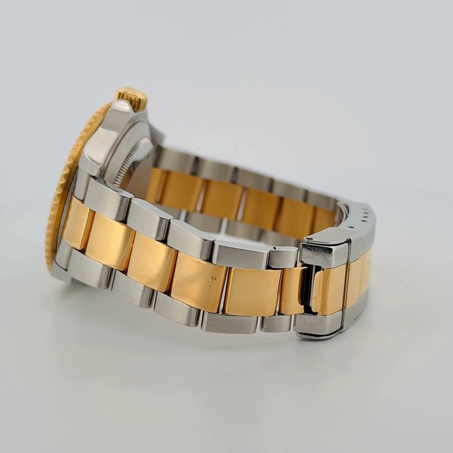Rolex Submariner Two-Tone (16613T)