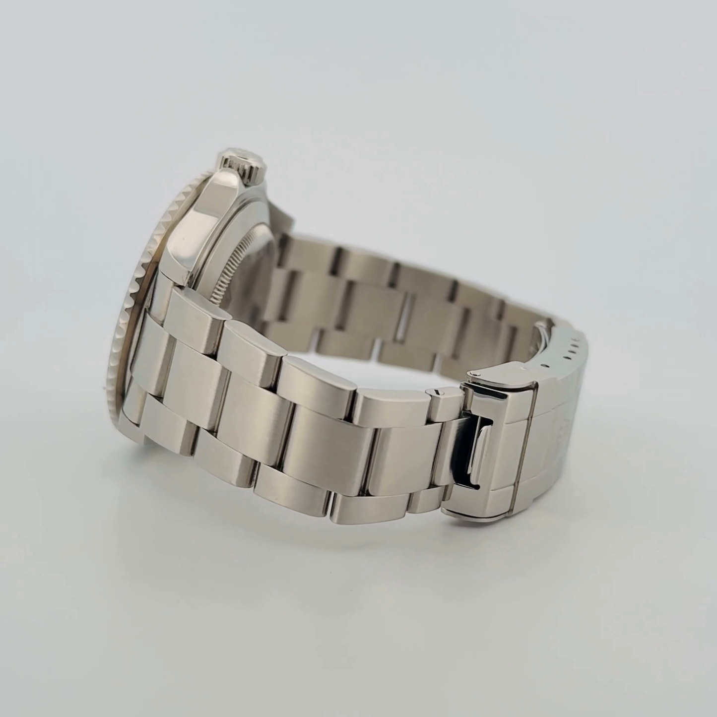 Rolex Submariner (16610T)