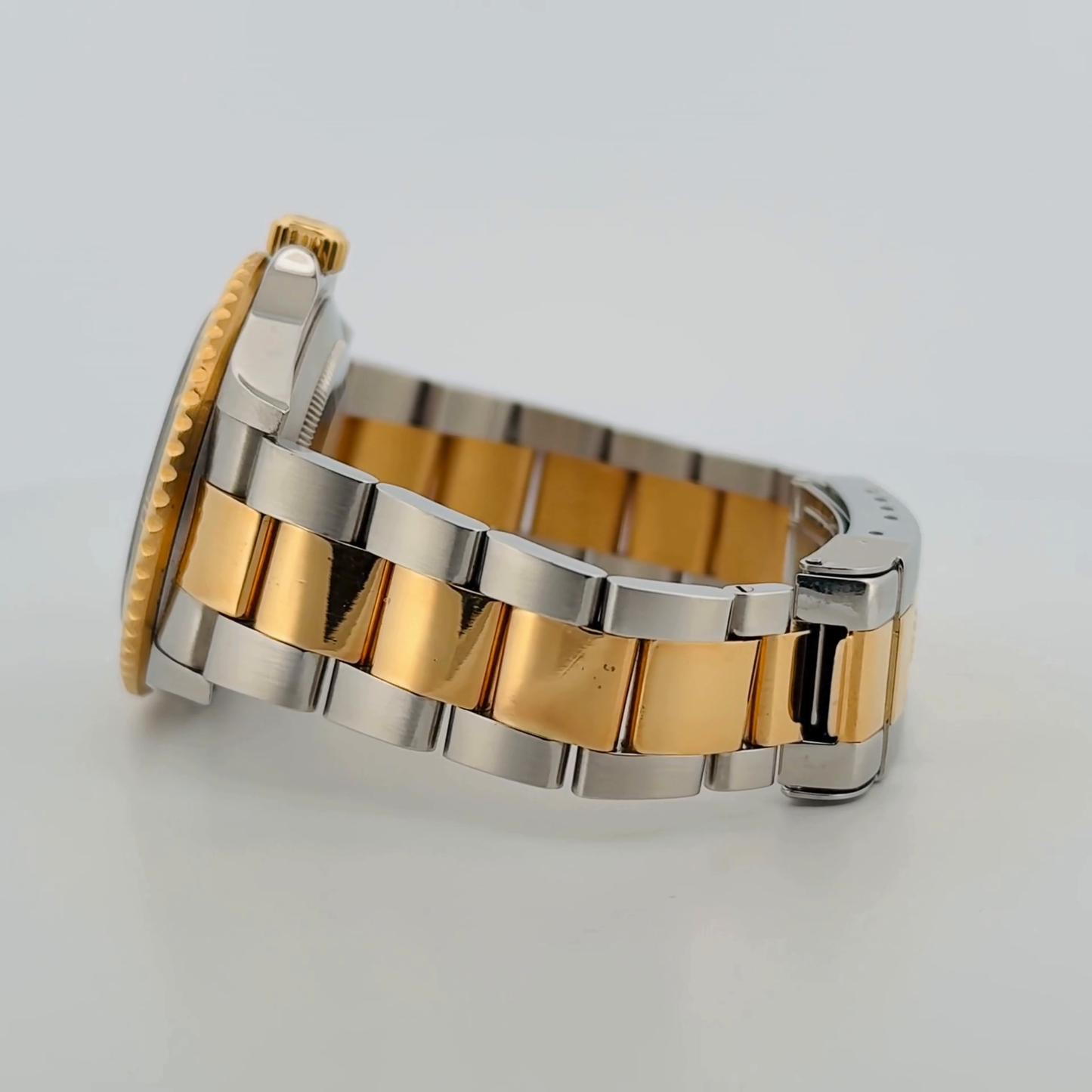 Rolex Submariner Two-Tone (16613T)