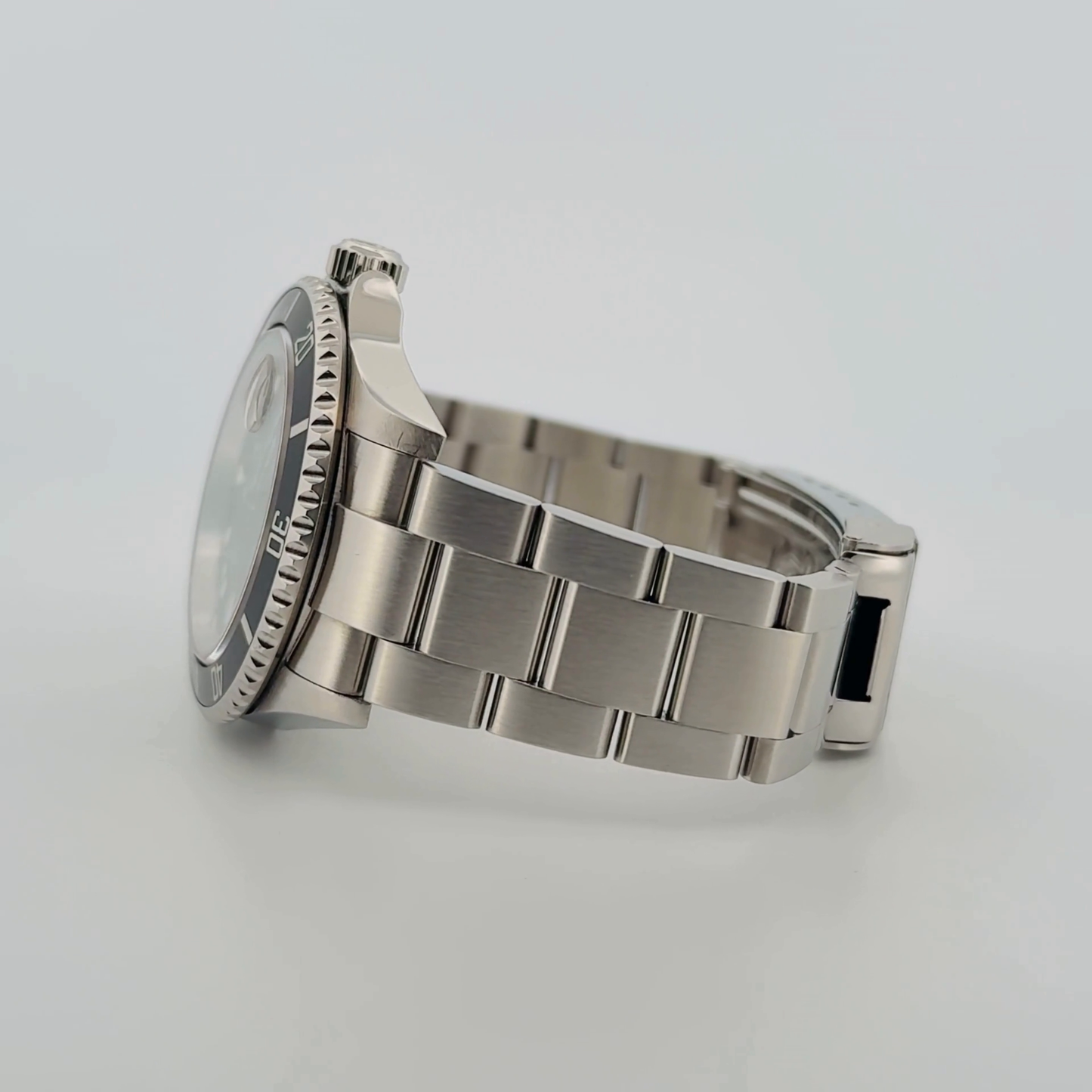 Rolex Submariner (16610T)
