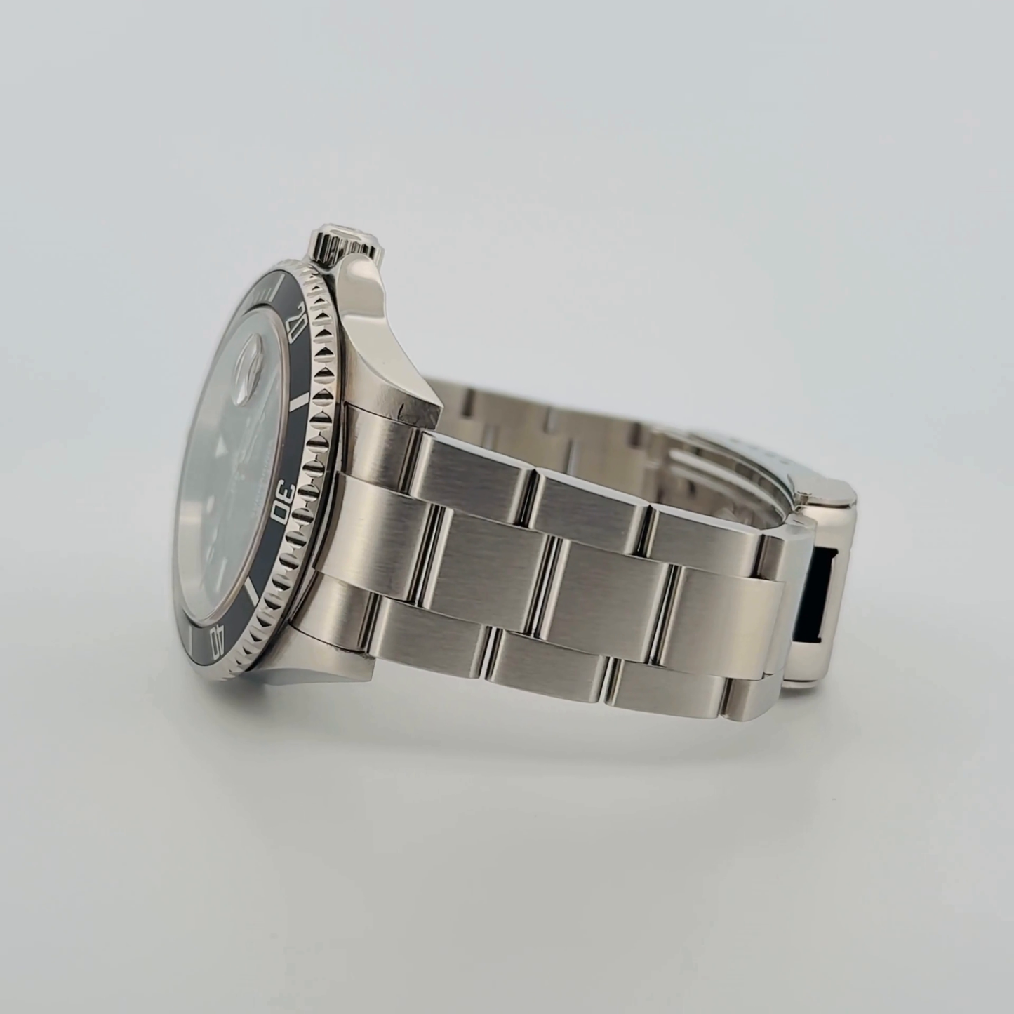 Rolex Submariner (16610T)