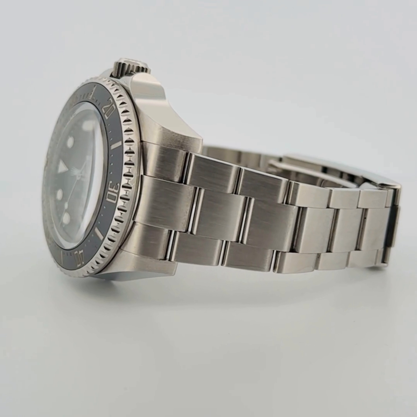 Rolex Deepsea (126660)