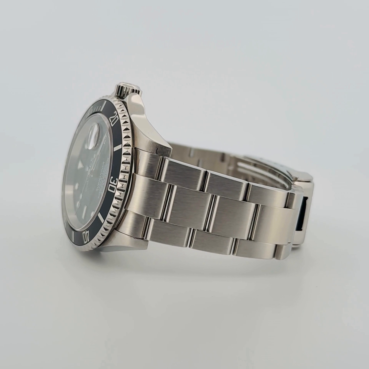 Rolex Submariner (16610T)