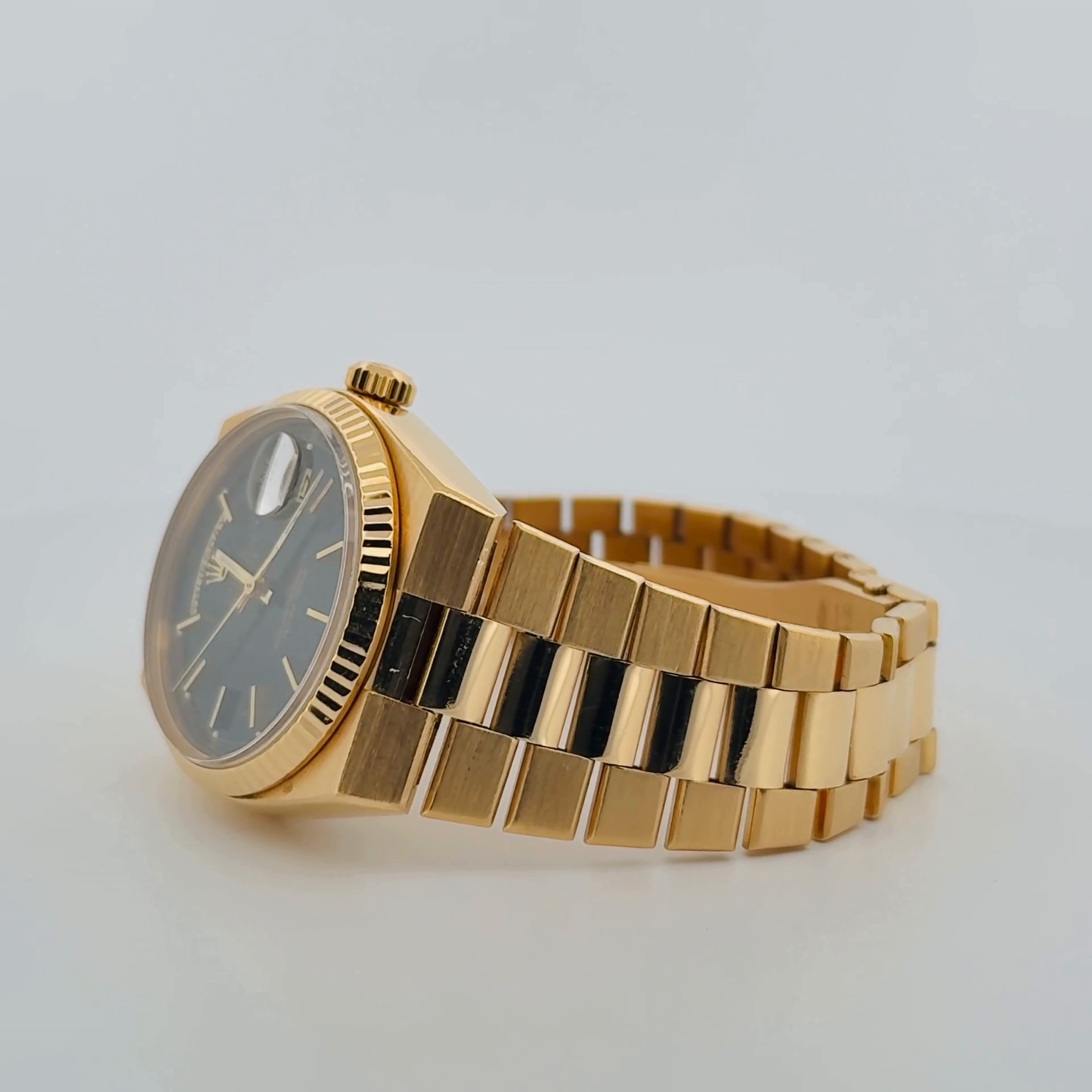 Rolex Oysterquartz President Day-Date (19018)