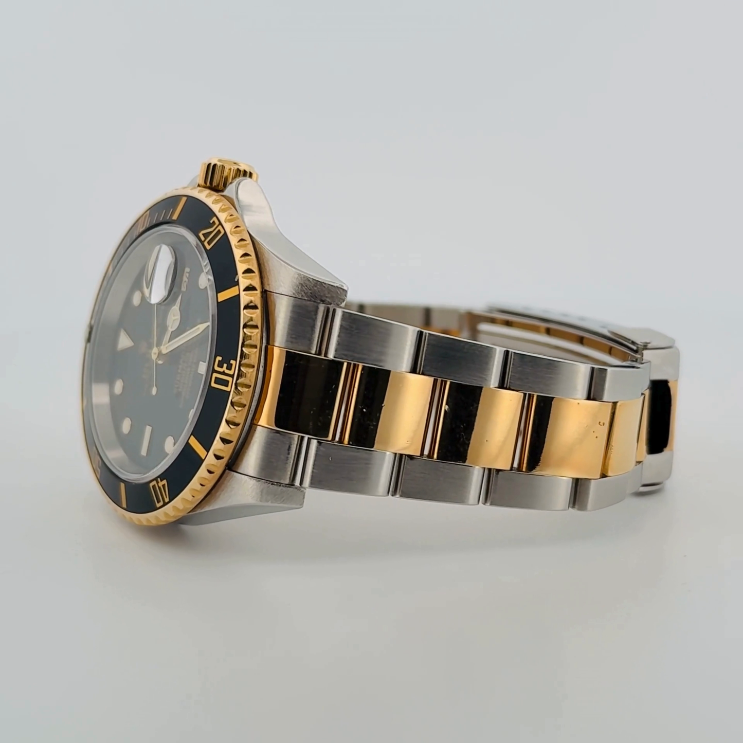 Rolex Submariner Two-Tone (16613T)