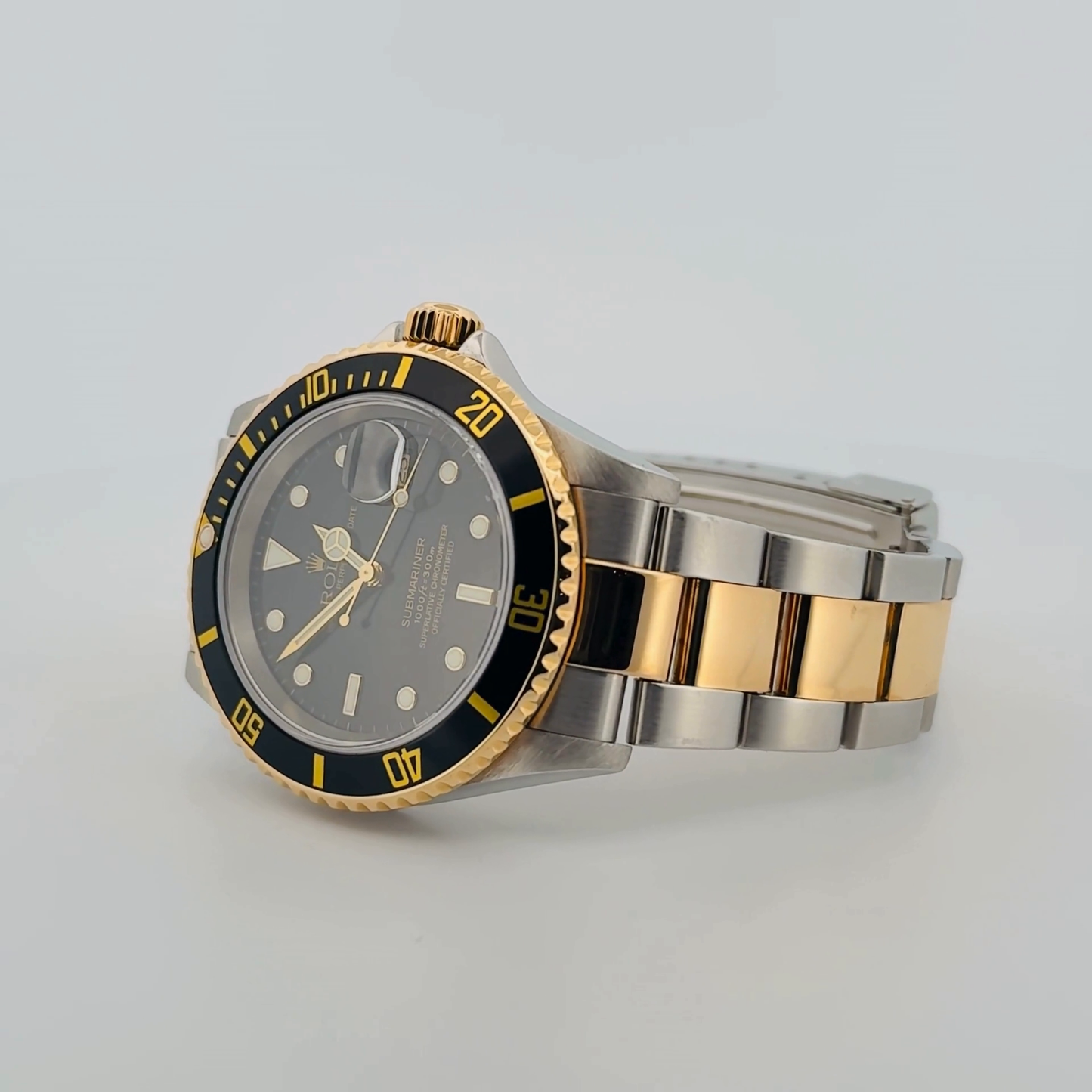 Rolex Submariner Two-Tone (16613T)