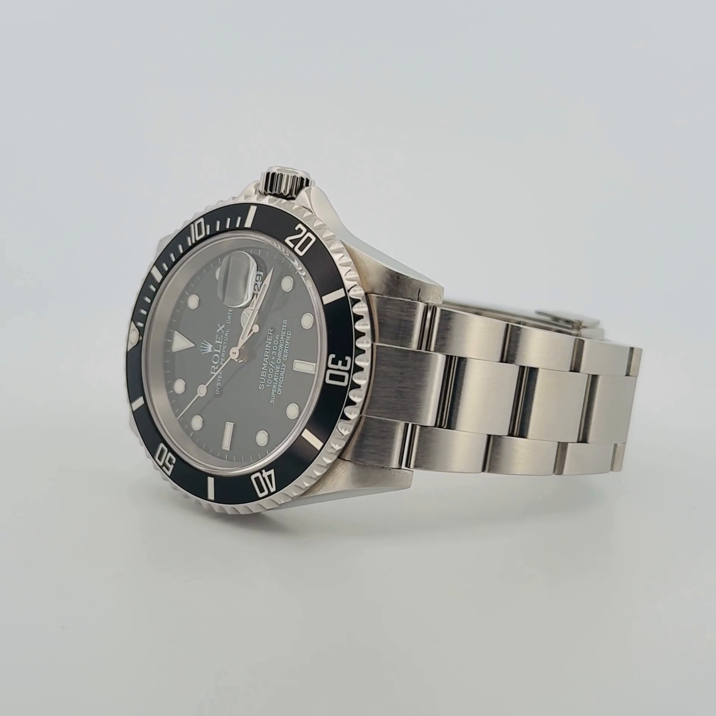 Rolex Submariner (16610T)