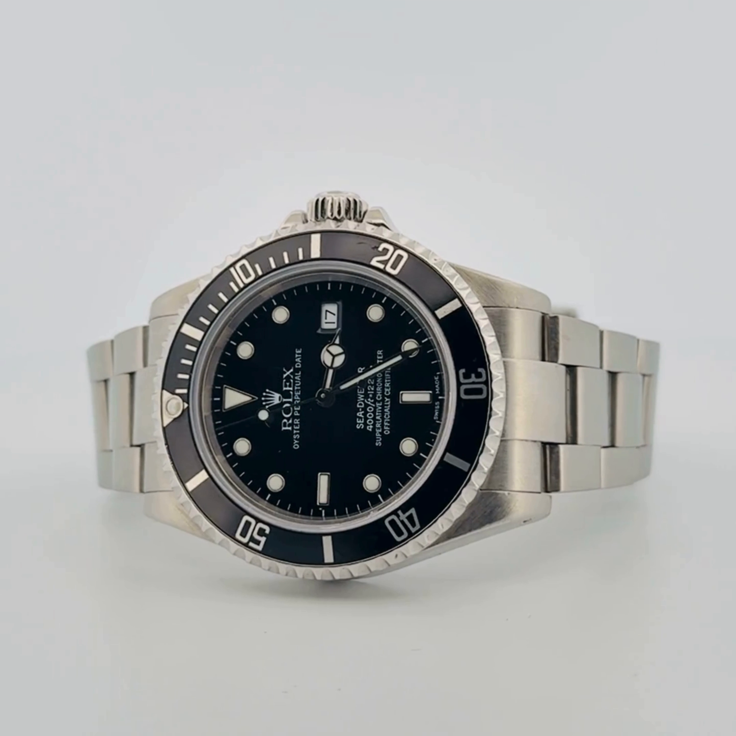 Rolex Sea-Dweller (16600)