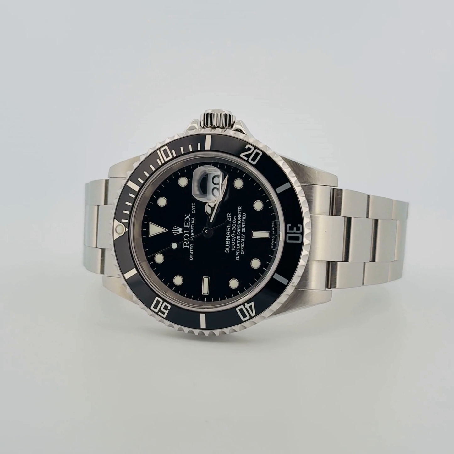 Rolex Submariner (16610T)