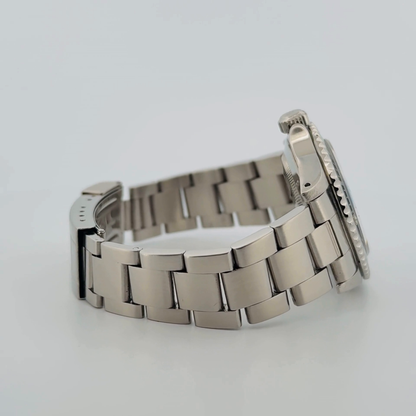 Rolex Submariner (14060m)