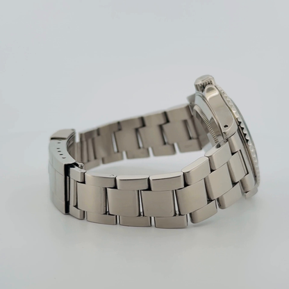 Rolex Submariner (14060m)