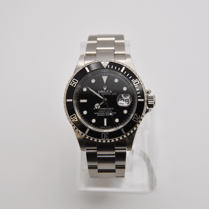 Rolex Submariner (16610T)