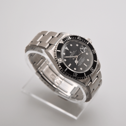 Rolex Submariner (16610T)